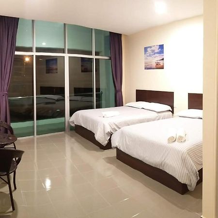 Hotel Pangkor Sj Pekan Pangkor Exterior photo